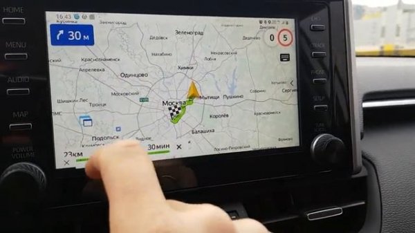 Запуск Яндекс Навигатора на Toyota RAV4 с телефон Android