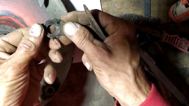 Часть1. Ремонт  косилки к Зубр НТ 105. Своими руками (Изготовление и замена ножей)