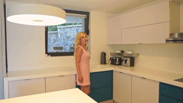 INSIDE A BEACHFRONT LUXURIOUS MANSION WITH AN OUTDOOR ENTERTAINING AREA | BODRUM PROPERTY TOUR смотреть онлайн