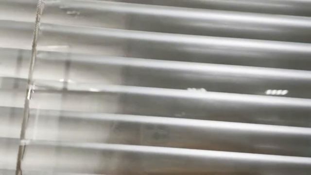 Возведение офисных перегородок и дверей из стекла с двойным витражом и жалюзи смотреть онлайн