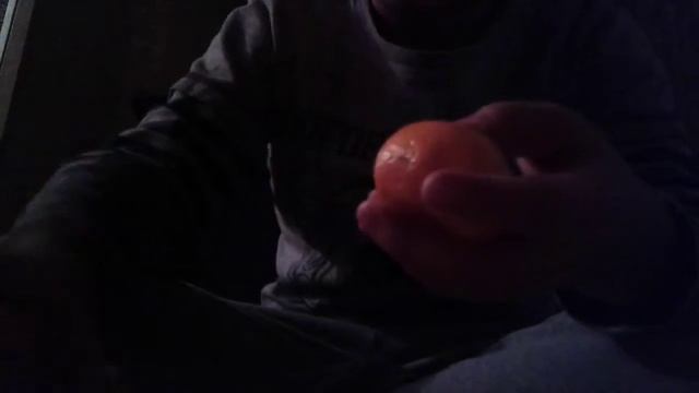 Как очистить мандарин очень быстро смотреть онлайн