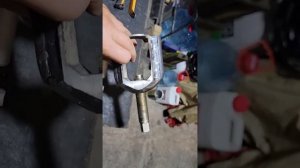 Съёмник для снятия стойки амортизатора Kyron