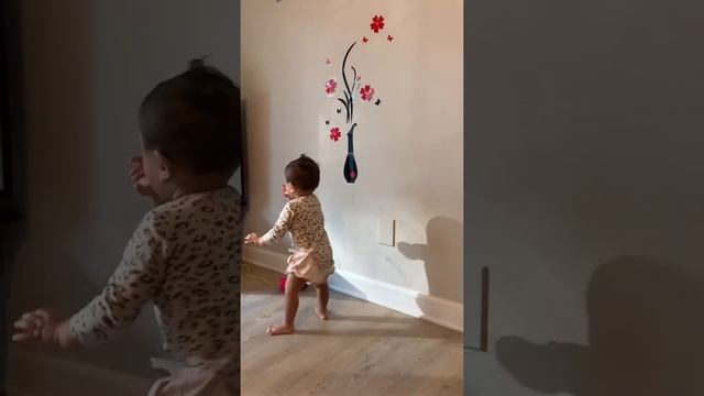 ఈశ first steps|my baby’s first steps ??#shorts смотреть онлайн