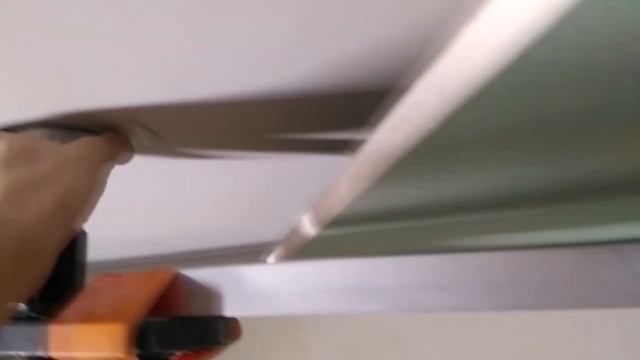 Парящий потолок из гипсокартона (ГКЛ) с окружностями. смотреть онлайн