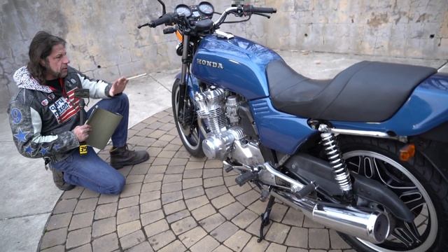 1980 Honda CB750 смотреть онлайн