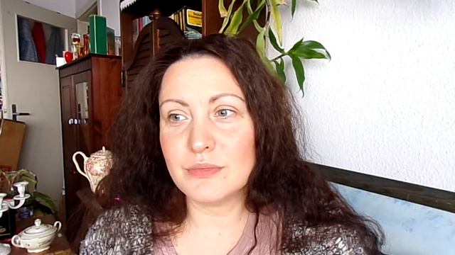 Собирайся со мной | Макияж блёстами от Худы смотреть онлайн