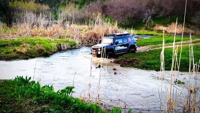 Toyota FJ Cruiser(Будни FJ-Вода...) смотреть онлайн