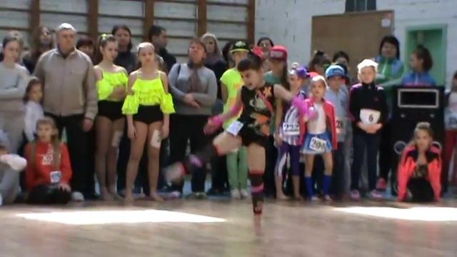 МАЛЫШКА DANCE 2!!!Диско .Дети.Танцы!!! смотреть онлайн