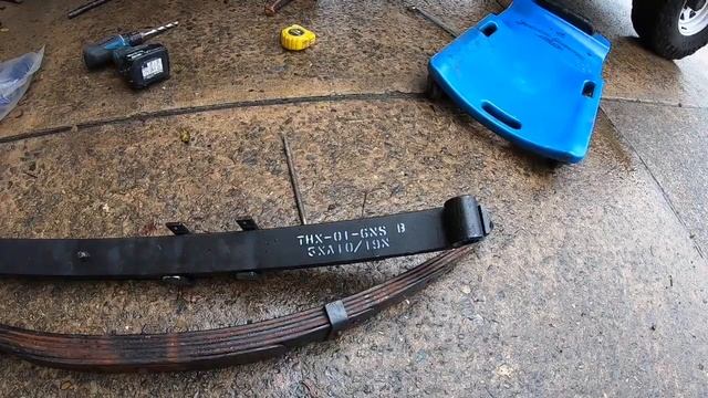 Toyota Hilux 4runner gen1 solid front axle diff relocation 35mm efs suspension Maxxis razr mud tyre смотреть онлайн