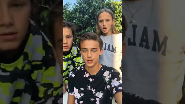 20190812 William Franklyn-Miller Instagram Live смотреть онлайн