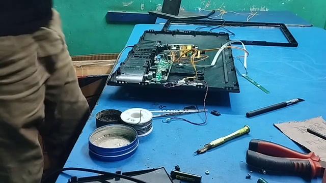 Turn old monitor into LED TV,পুরাতন মনিটরকে এল ই ডি টিভি বানিয়ে নিন смотреть онлайн
