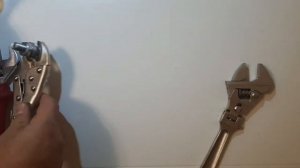 разводной ключ с трещоткой