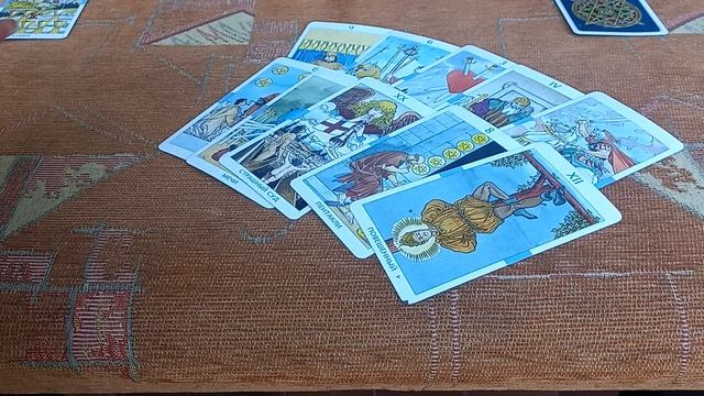 "Вспоминает ли Вас Человек?"/онлайн расклад. смотреть онлайн