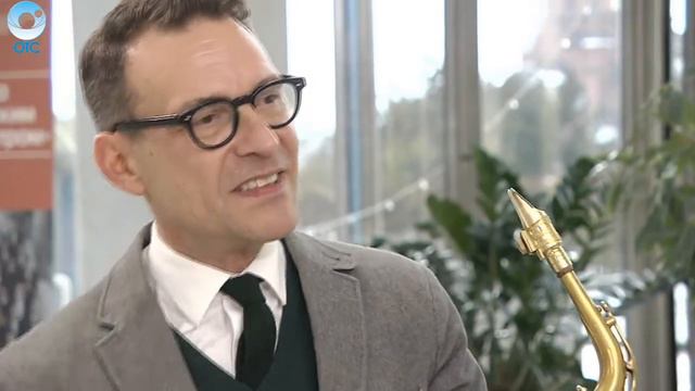 Интервью с Бенджамином Эрманом смотреть онлайн