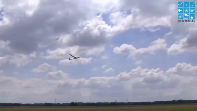 ASW 17, ASH 31 EVO, DIANA 2 FW-MODELS CEFLIX ANTRIEBE MATTHIAS PAUL & PASCAL HEIL SEGELFLUGMESSE смотреть онлайн
