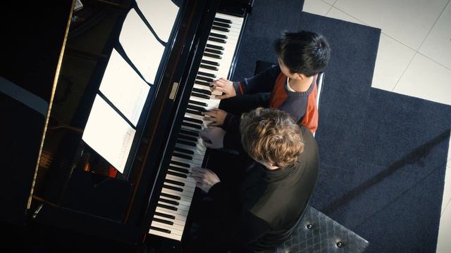 Johann Anton Andre: Sonatina op.45 no.2 (Sean Lee & Kamil Tokarski) смотреть онлайн