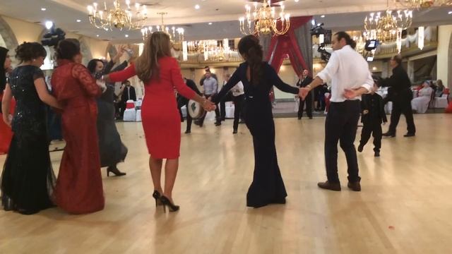 Arabic wedding gone right смотреть онлайн