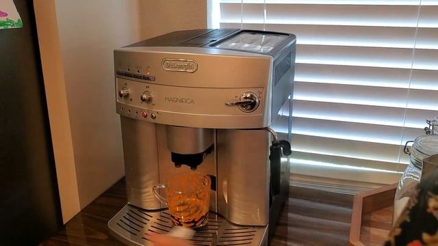 DeLonghi Magnifica overview смотреть онлайн