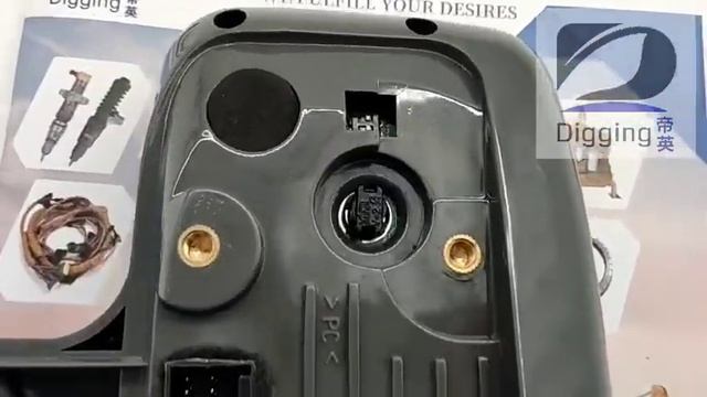 Komatsu PC200-6 excavator monitor✈️ смотреть онлайн