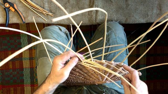 Крепление крышек пикниковой корзины. Работа над ошибками. смотреть онлайн