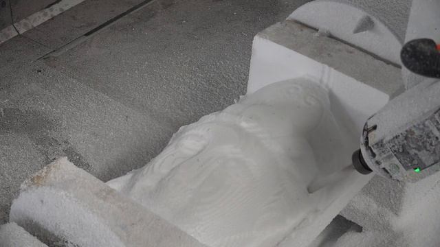 Фрезерный станок для резки модели пенопласта