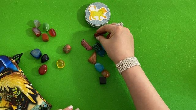 ЛЕВ ???♌ ГАДАНИЕ на КАМНЯХ ПРОШЛОЕ НАСТОЯЩЕЕ БУДУЩЕЕ МАГИЯ КАМНЕЙ гадание онлайн смотреть онлайн