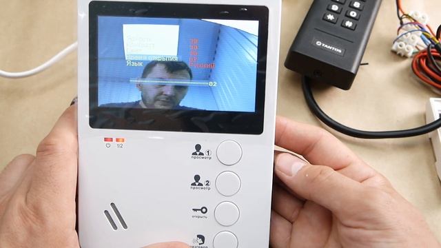 Бюджетный видеодомофон AltCam VDP431 смотреть онлайн