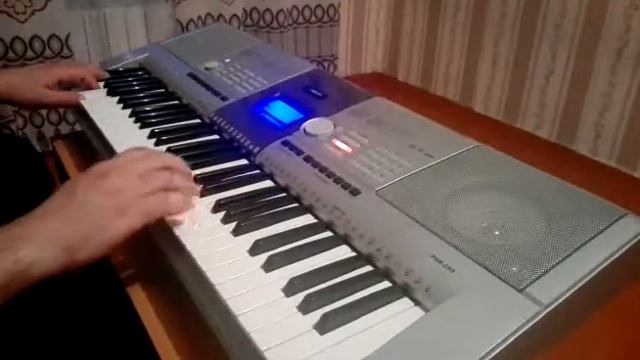 Pharrell Williams - Happy - Yamaha PSR 295 смотреть онлайн