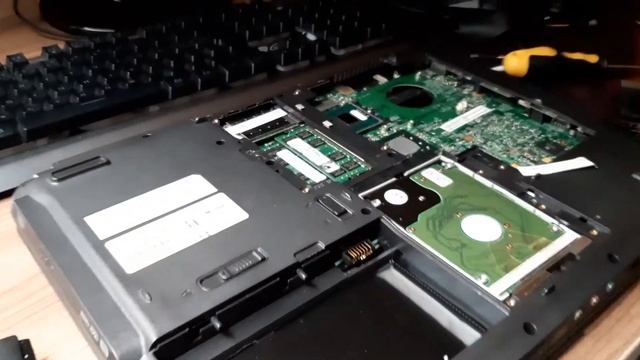 Acer Extensa 5220 - POTĘGA C2D! cz.2/2 смотреть онлайн