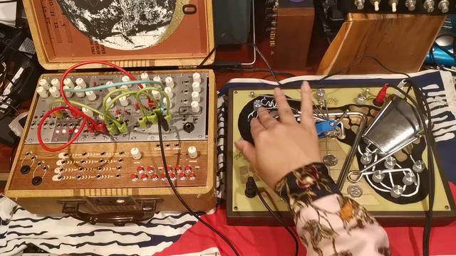 Noise Sketch #136 ambit AES2 Modular Synth, Soma ENNER смотреть онлайн