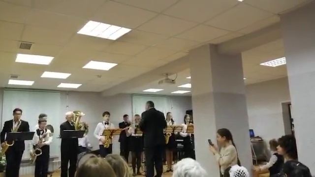 Танго играет оркестр "Элегия" смотреть онлайн