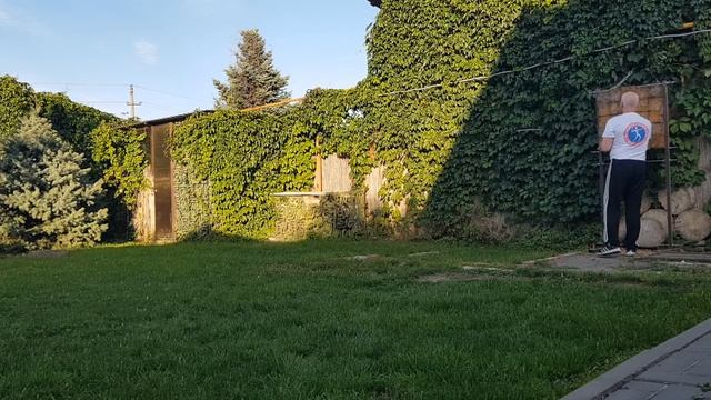 Безоборотное метание ножа.Инструктор Школы Ахмаду.Суржиков Константин смотреть онлайн