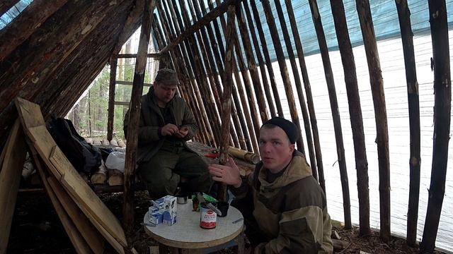 ПОХОД В ТАЙГУ В ИЗБУ/ТАЁЖНЫЙ БЫТ/РЫБАЛКА НА РЕКЕ/HIKING IN THE TAIGA IN A HUT/TAIGA LIFE///