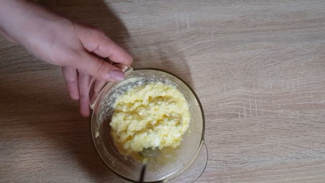 Идеально к завтраку. Творожные маффины за 10 минут в микроволновке/Easy cottage cheese muffin recip смотреть онлайн