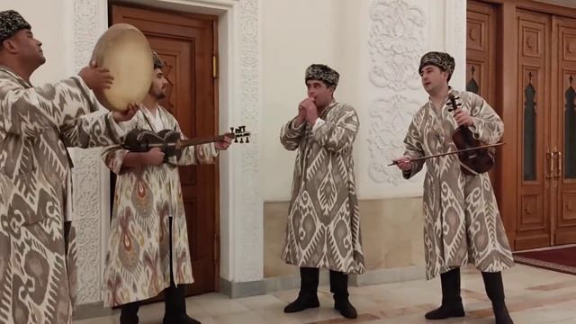 Антракт. Премьера в ГАБТ балета "Лазги" смотреть онлайн