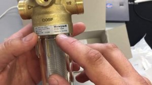 Honeywell FK06-1/2AA, FK06-3/4AA, FK06-1AA Обзор промывных фильтров для холодной воды с редуктором