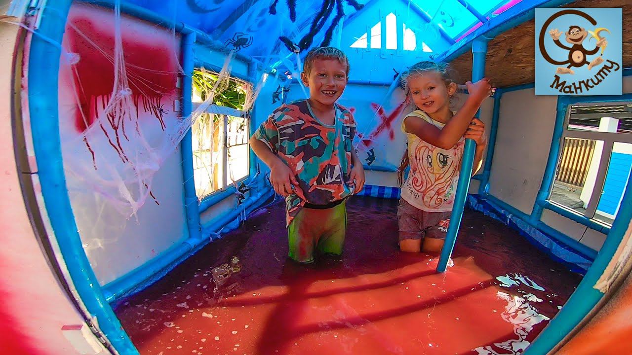 Дети и Машина. Даня и Диана делают бассейн в домике на колёсах. МанкиТайм смотреть онлайн