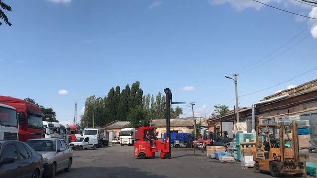 Вилочный узкопроходный электропогрузчик Flexi G4 HIMEX с высотой подъёма 11.3 метра