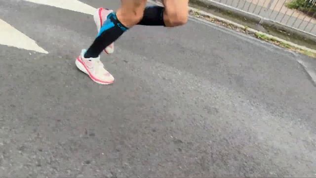 Nike Invincible 3 vs Nike Vomero 17: Two runners pick between Nike’s cushioned shoes смотреть онлайн