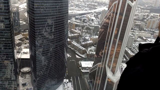 сити у дилера DXRacer в гостях... смотреть онлайн