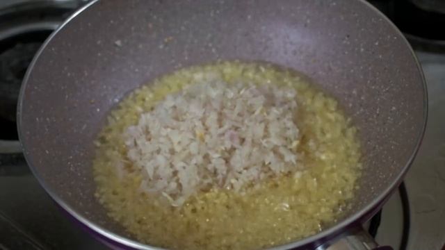 સેવ ઉસળ કેવી રીતે બનાવવું - Sev Usal Banavani Rit - Aru'z Kitchen - Gujarati Recipe смотреть онлайн