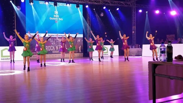 Клуб ПОЗИТИВ. Формейшн "Золотой Ключик" смотреть онлайн