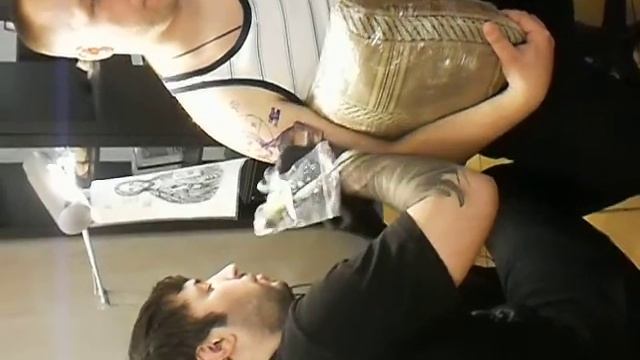 Антон Никитин Black Bird Tattoo Studio смотреть онлайн