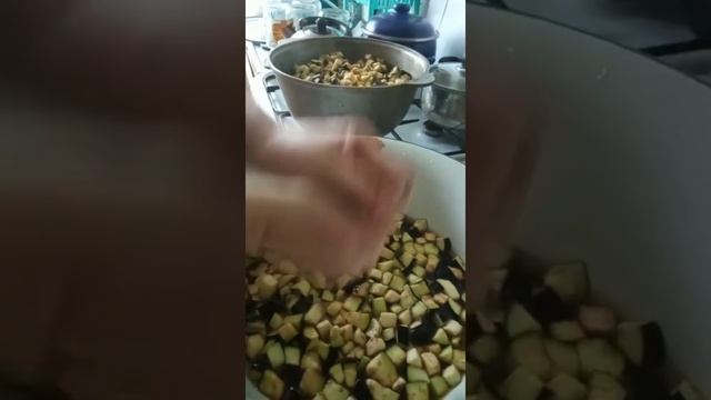 Как приготовить баклажанную икру, вкусно смотреть онлайн