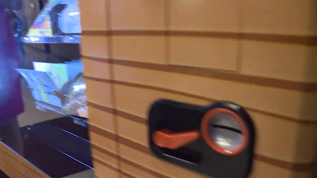 Book vending machines create golden opportunity for VB students смотреть онлайн