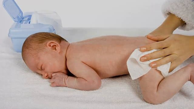 Как подмывать новорожденного смотреть онлайн