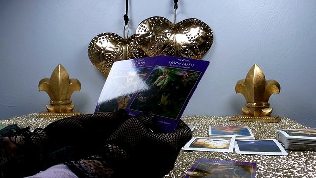 Таро прогноз энергии ЛУНЫ на 13 МАЯ - ЛЮБОВЬ, LOVE!!!!!!!💖💕🍀✨💐 смотреть онлайн
