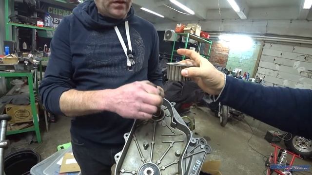 Тюнинг снегохода. Замена цепной коробки на ременную. смотреть онлайн