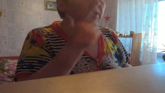 СОЛНЦЕ СВЕТИТ ЯРКО,ЯРКО! смотреть онлайн