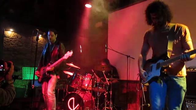 The Black Seeds @ Antica Traccia 31.10.13 These Boots Are Made For Walking ( Nancy Sinatra cover ) смотреть онлайн